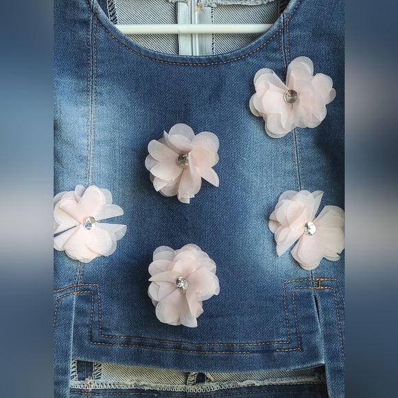 Girl's Cute Jean Top Embellished W/ Flowers, Sz 3-4 Yrs - Picture 6 of 6